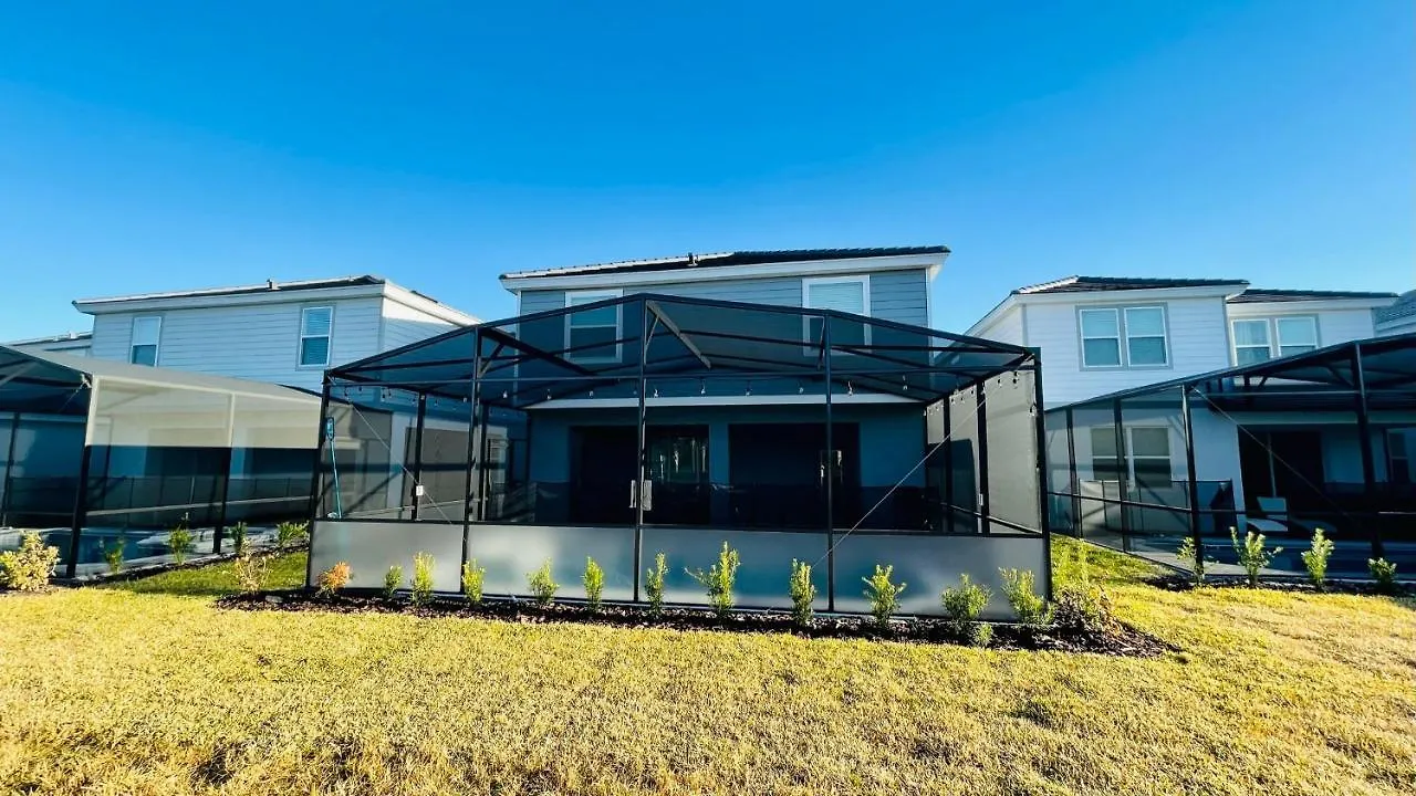 Gated Luxury Resort Home With South Facing Pool Davenport